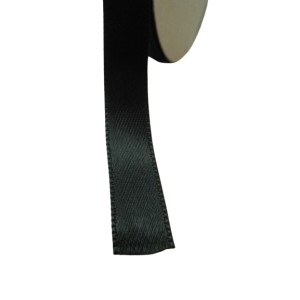 Черна панделка сатен на ролка - 10мм